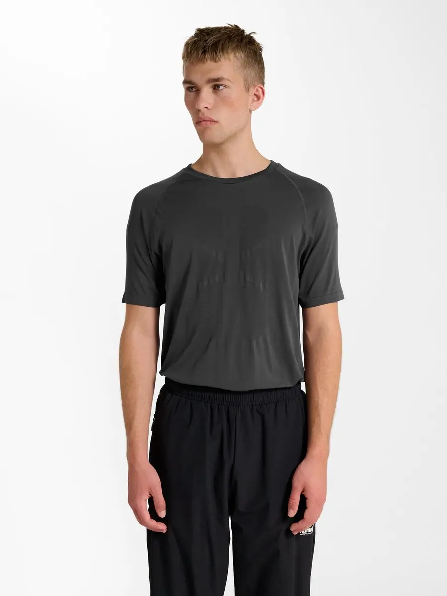 hmlHIIT SEAMLESS T-SHIRT S/S