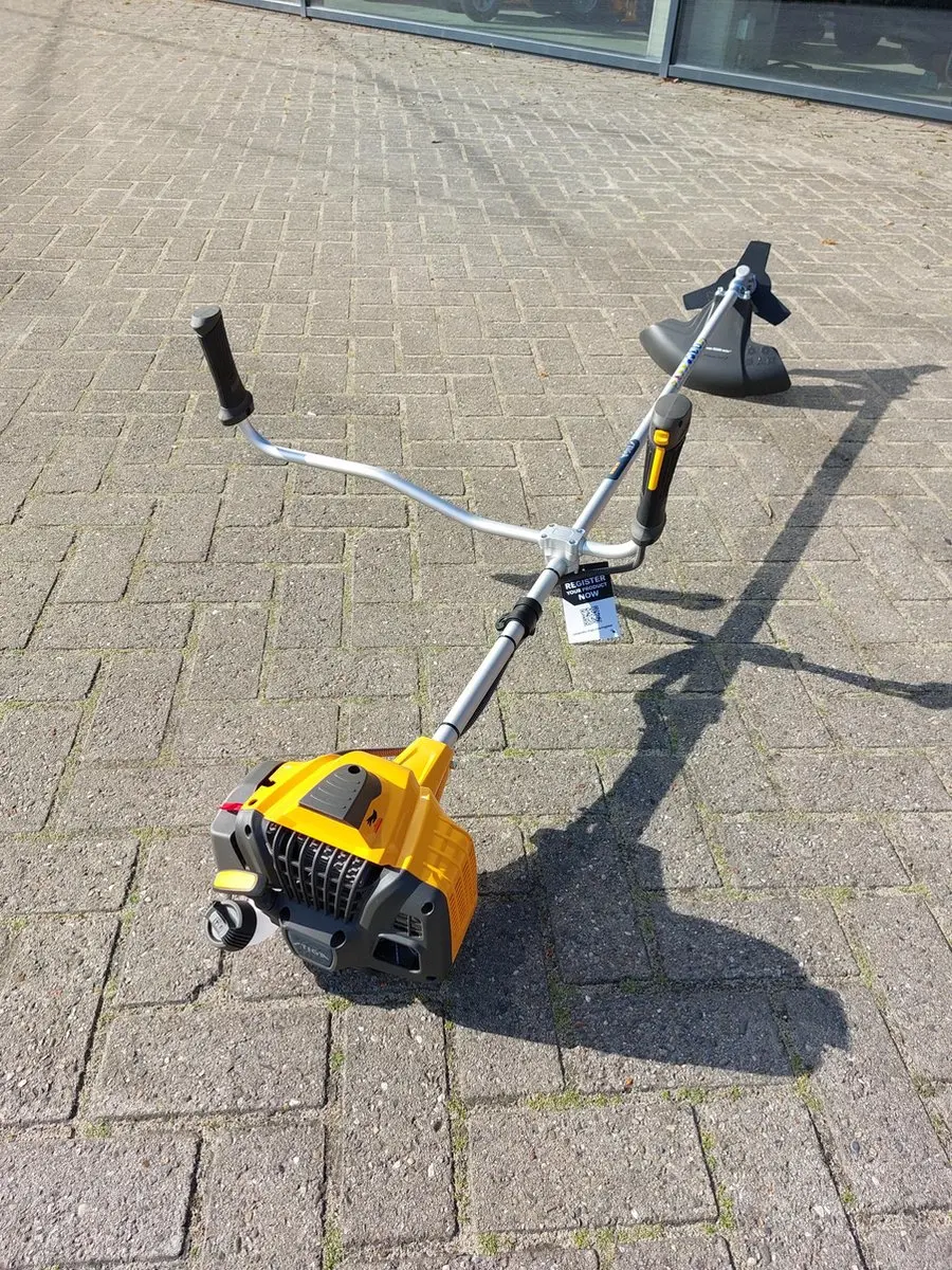 Stiga BC 730 B Benzine Bosmaaier 44cm - afbeelding 5 van 6