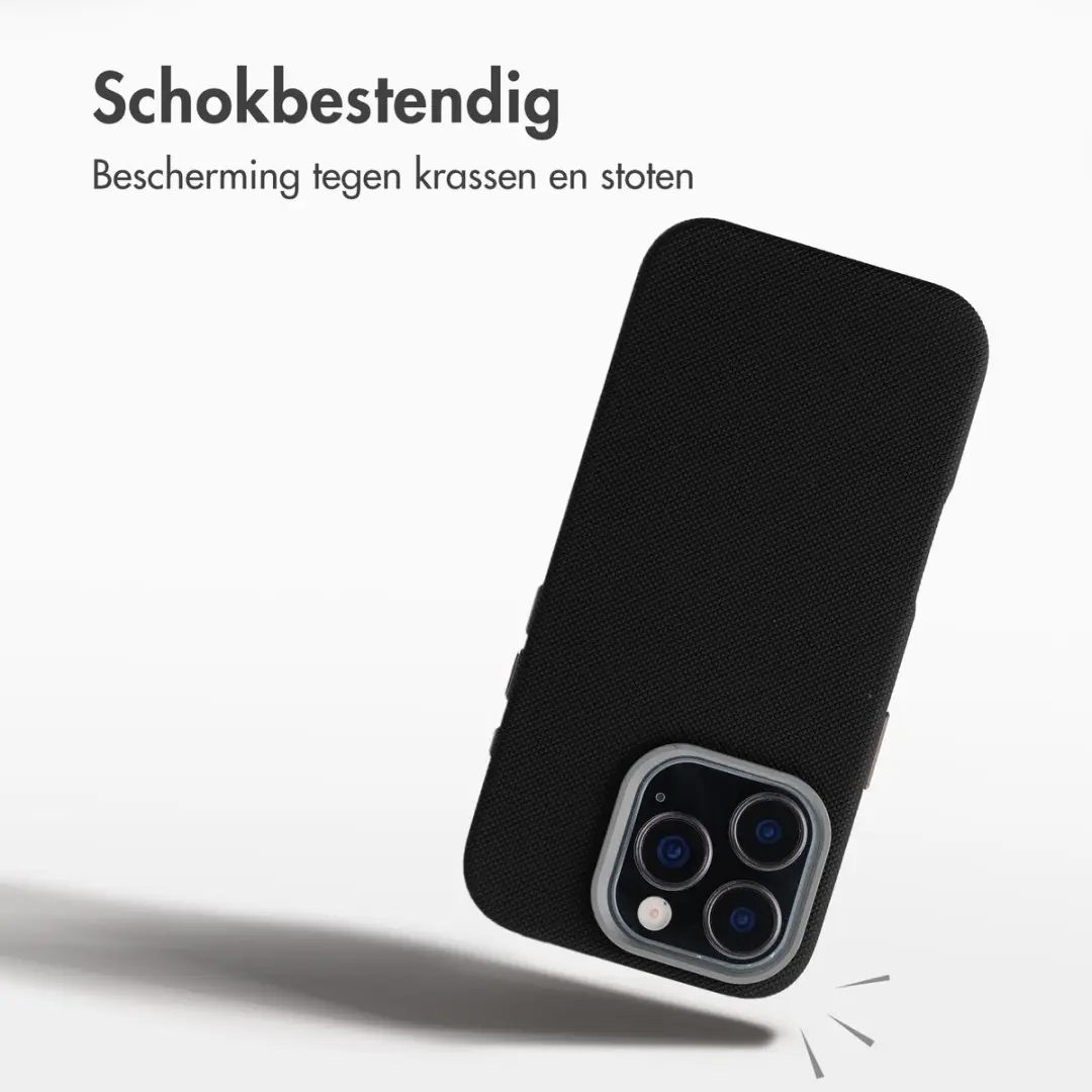 Accezz iPhone 16 Pro MagSafe Hoesje - Zwart