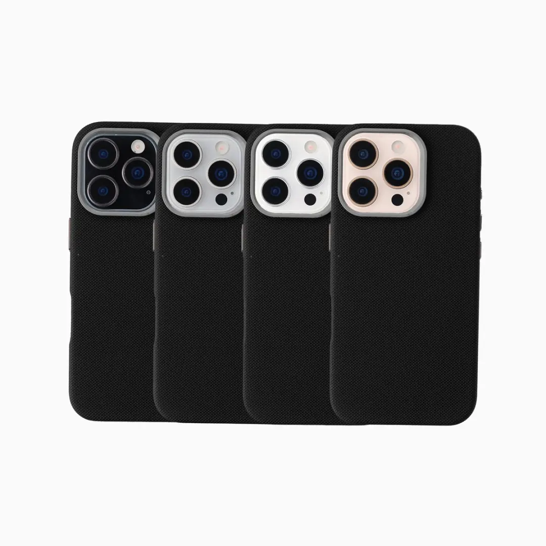 Accezz iPhone 16 Pro MagSafe Hoesje - Zwart