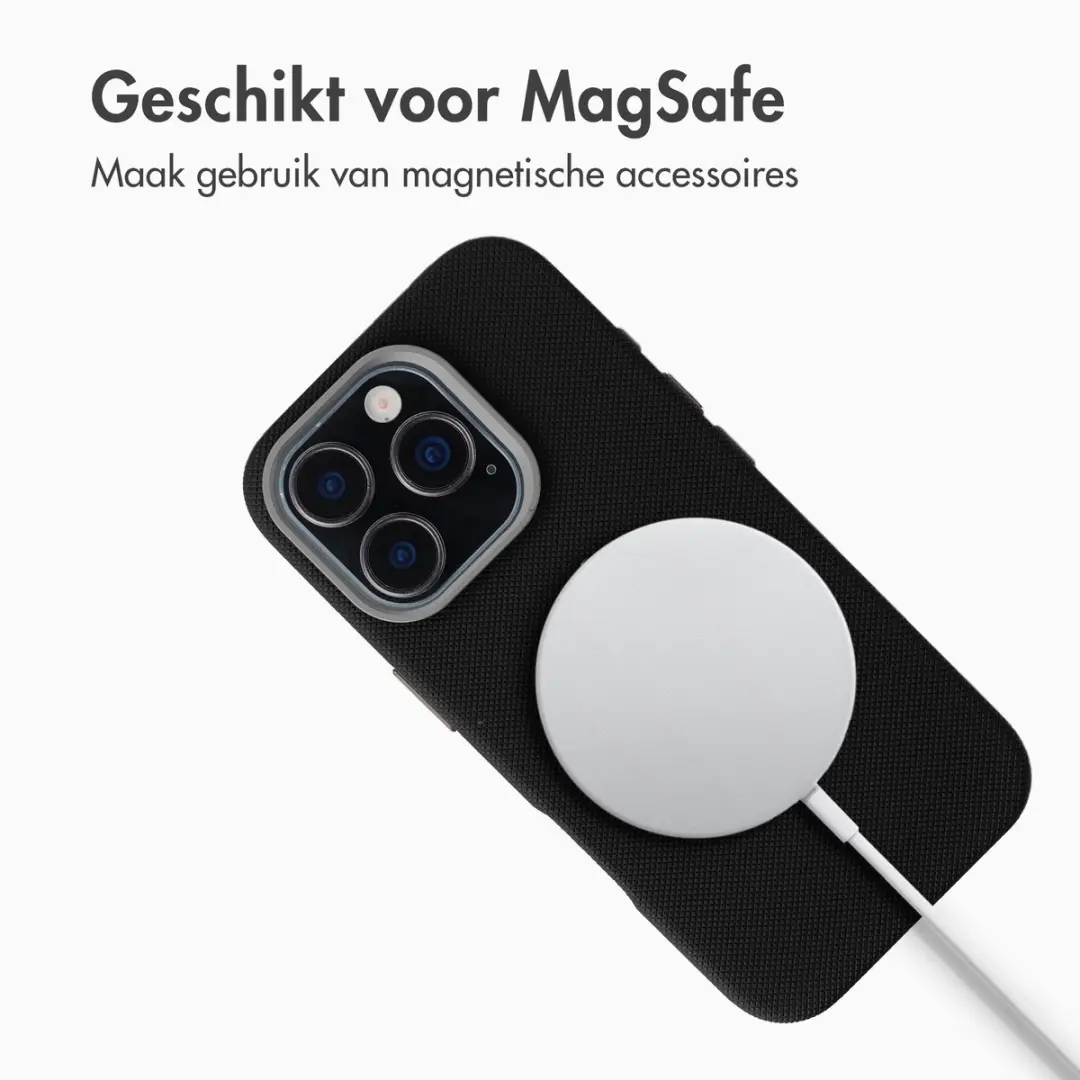 Accezz iPhone 16 Pro MagSafe Hoesje - Zwart