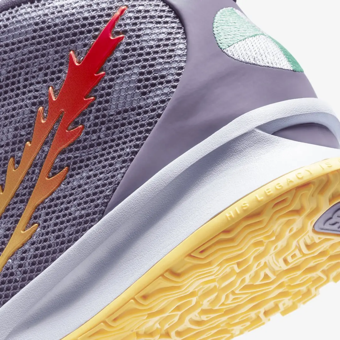 Nike Kyrie 7