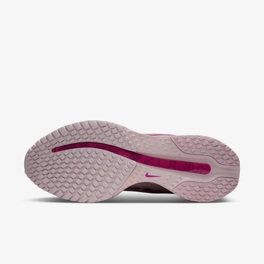 Nike Pegasus Premium Hardloopschoenen - Maat 38.5 - afbeelding 5 van 6