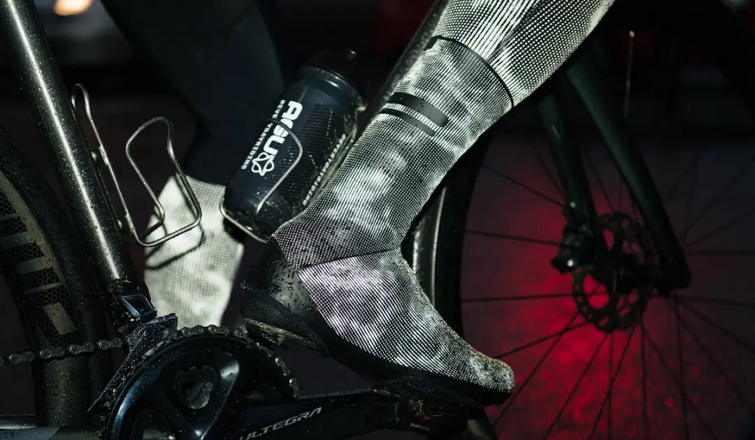 AGU Latex Overschoenen Essential Zwart M - afbeelding 4 van 4