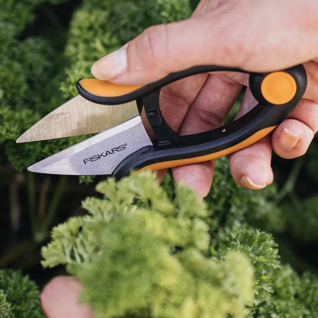Fiskars Solid SP220 Tuinschaar - afbeelding 2 van 5