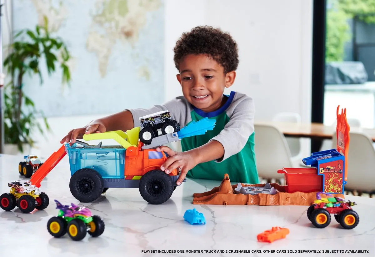 Hot Wheels Monstertrucks Arenabeukers Color Shifters 5 Alarm Redding HPN73