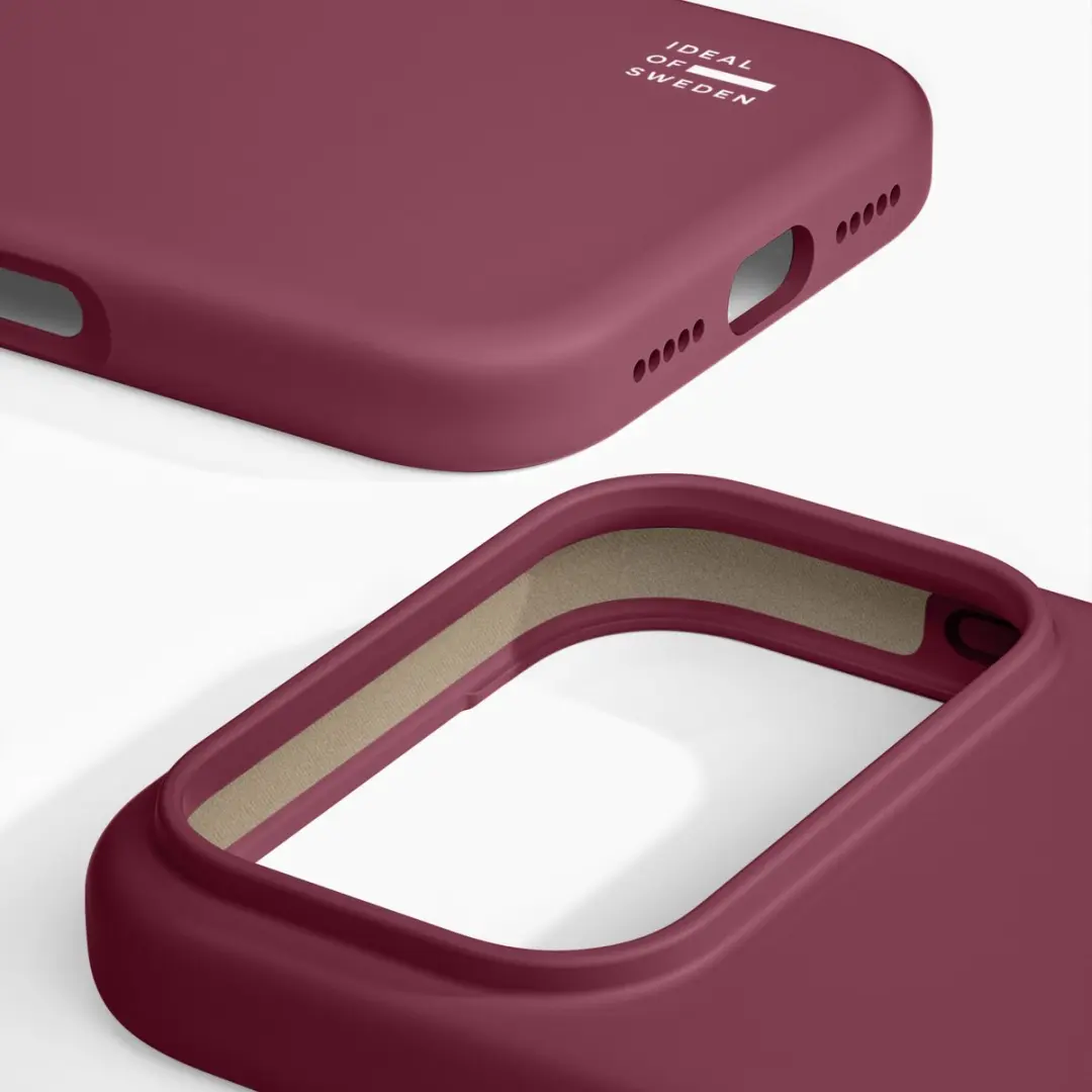 iDeal of Sweden Silicone Case iPhone 17 Pro - Fine Wine - IDSICMS-I2661P-638