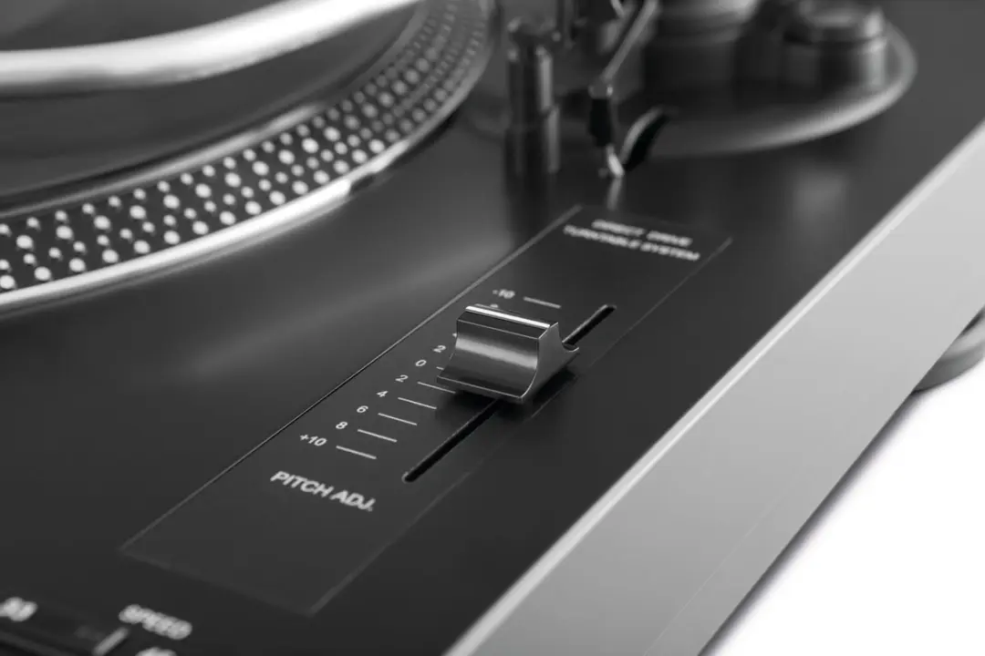 Technisat TechniPlayer LP 300 Draaitafel - Zwart - afbeelding 3 van 6