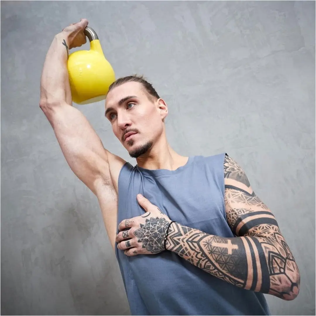 Gorilla Sports Kettlebell 16kg Competitie - Geel