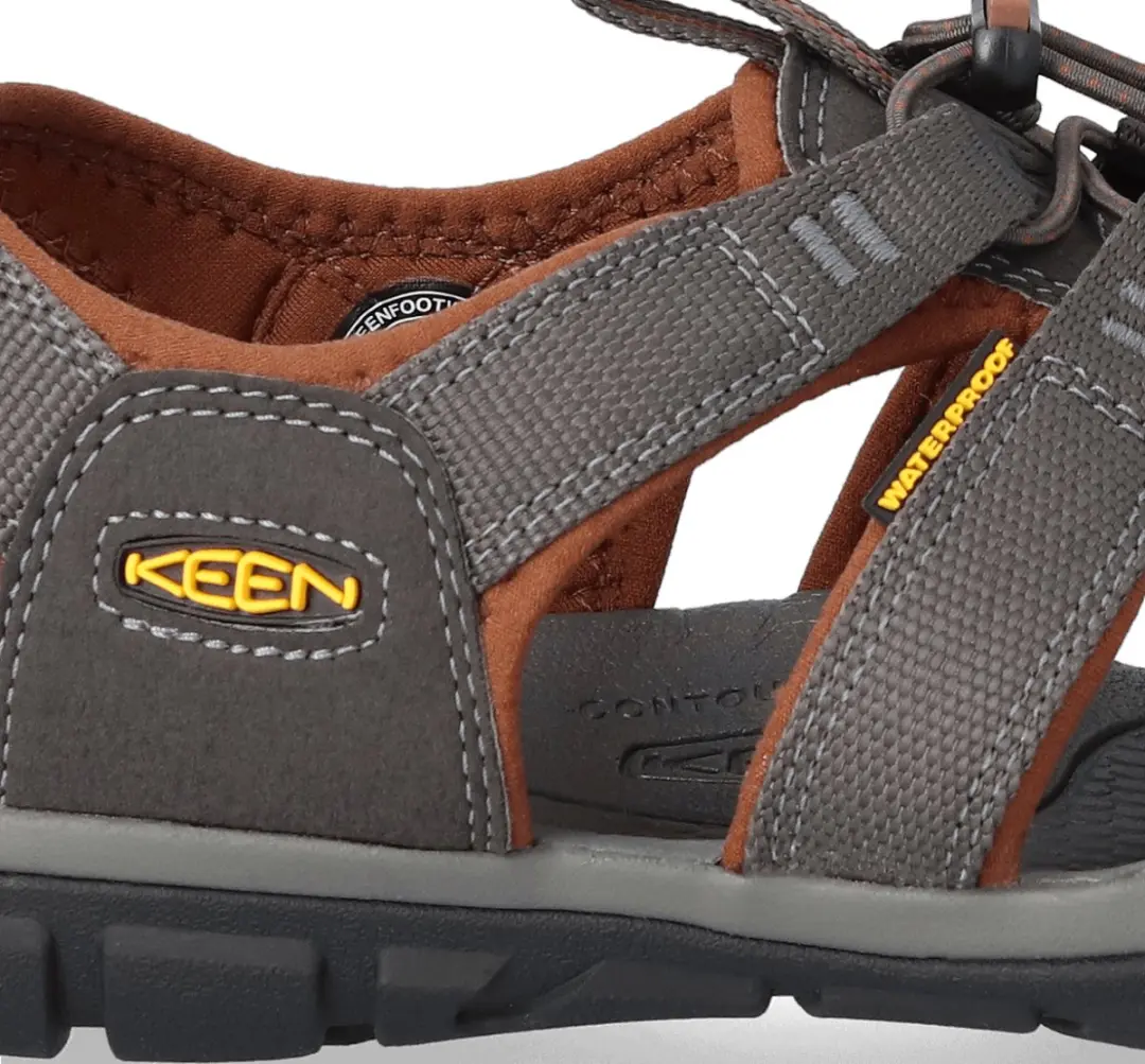 Keen Clearwater CNX Heren Wandelsandalen - 40.5 - Raven/Grijs