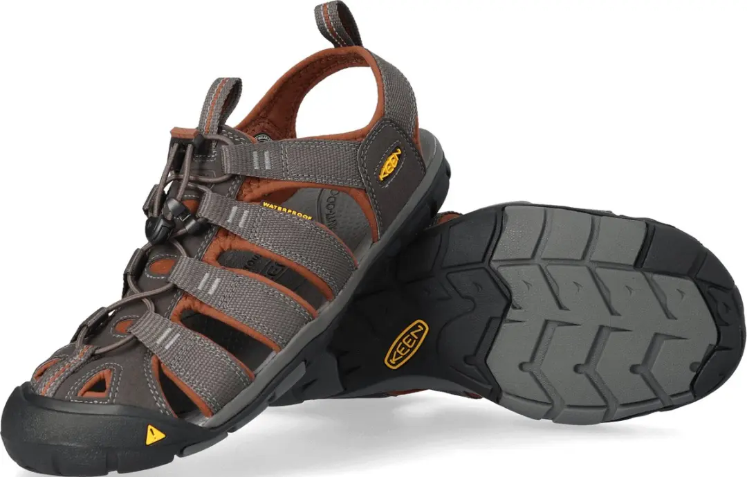 Keen Clearwater CNX Heren Wandelsandalen - 40.5 - Raven/Grijs
