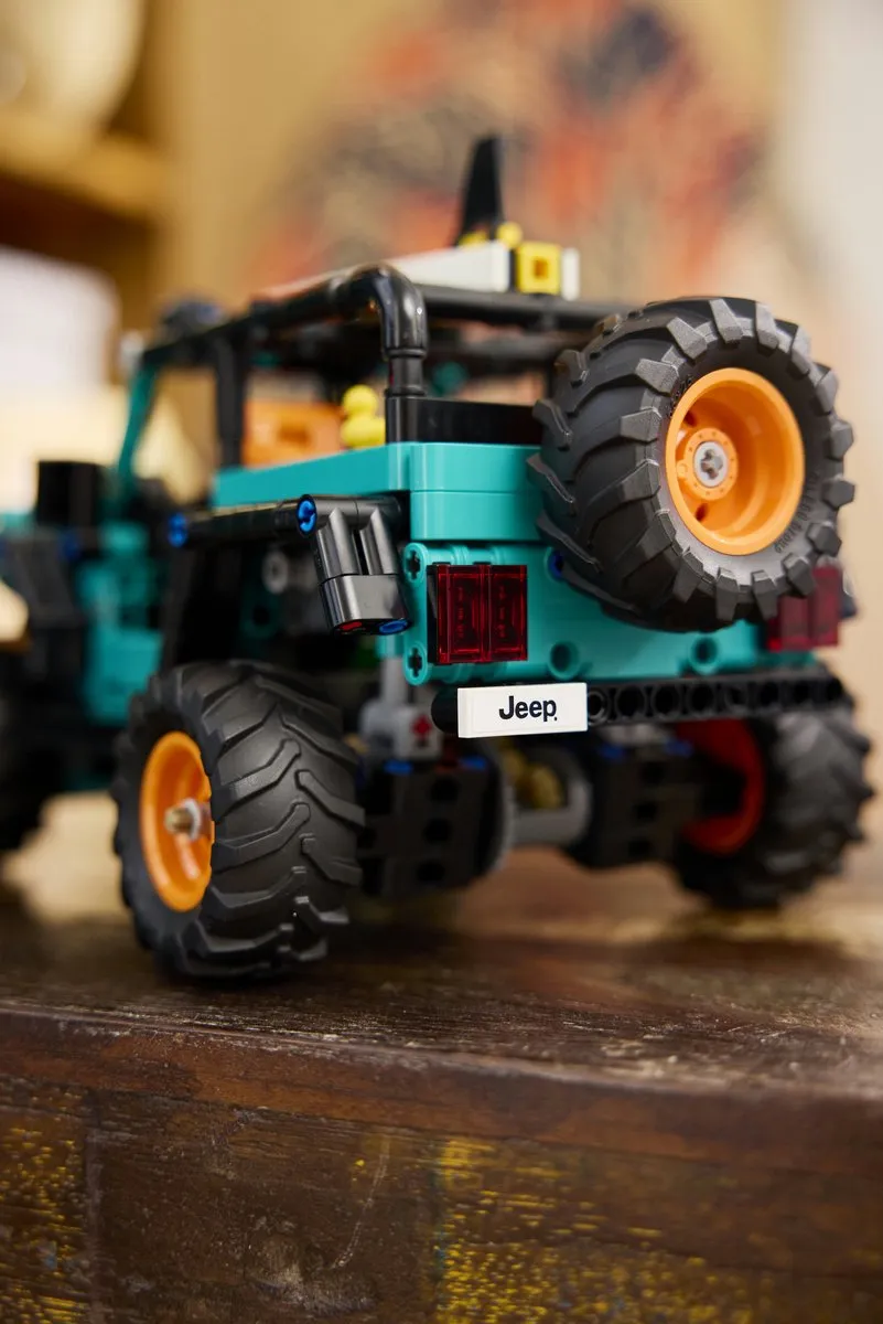 LEGO Technic Jeep Wrangler Rubicon 42227 Bouwpakket - 723 Stukken - Multicolor