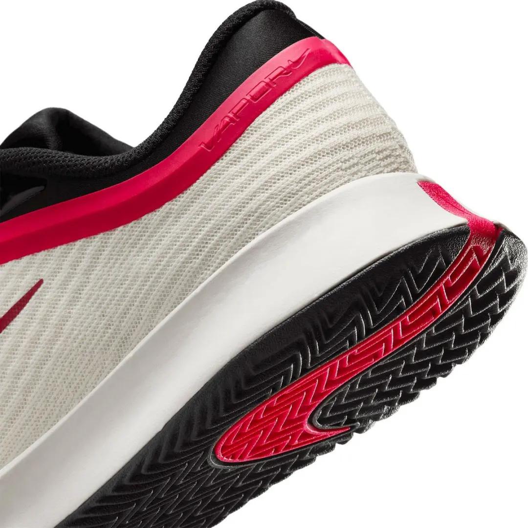 Nike Vapor Pro 3 Tennisschoenen Dames - 37.5 - Off White/Rood/Zwart - afbeelding 2 van 6
