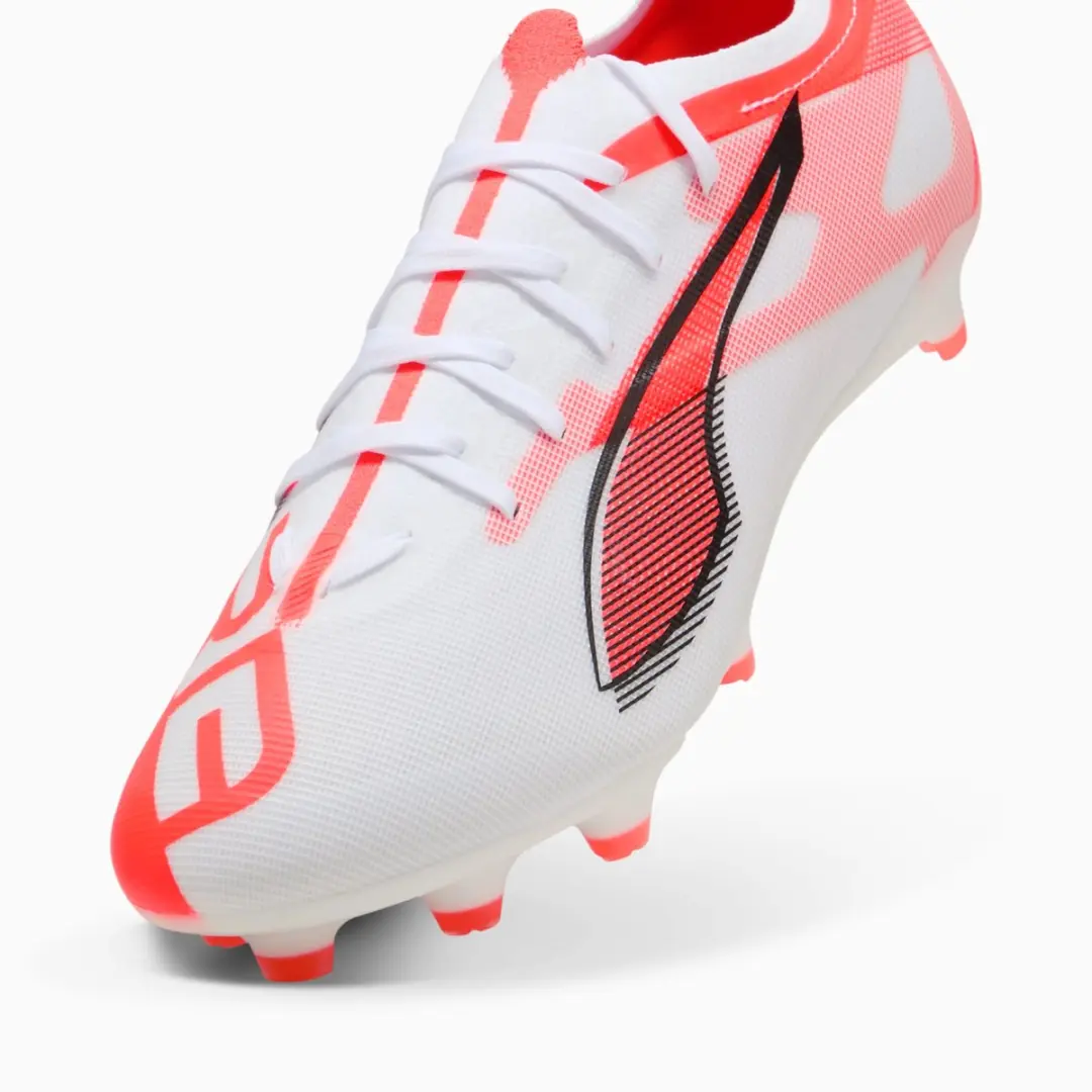 PUMA ULTRA 5 MATCH FG/AG Sportschoenen - Maat 39 - Wit/Zwart/Rood