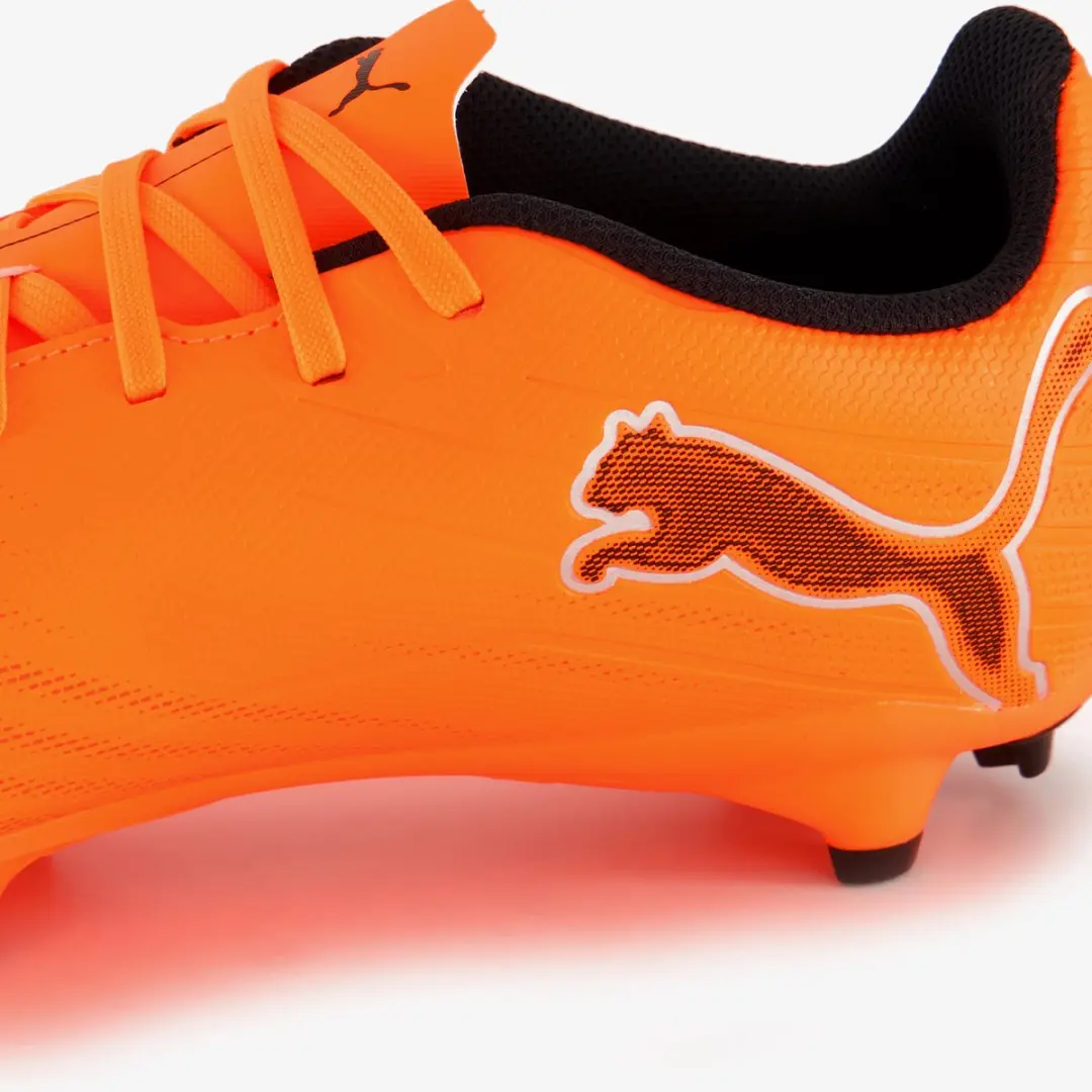Puma Ultra 6 Play Voetbalschoenen - FG/AG - Oranje/Zwart
