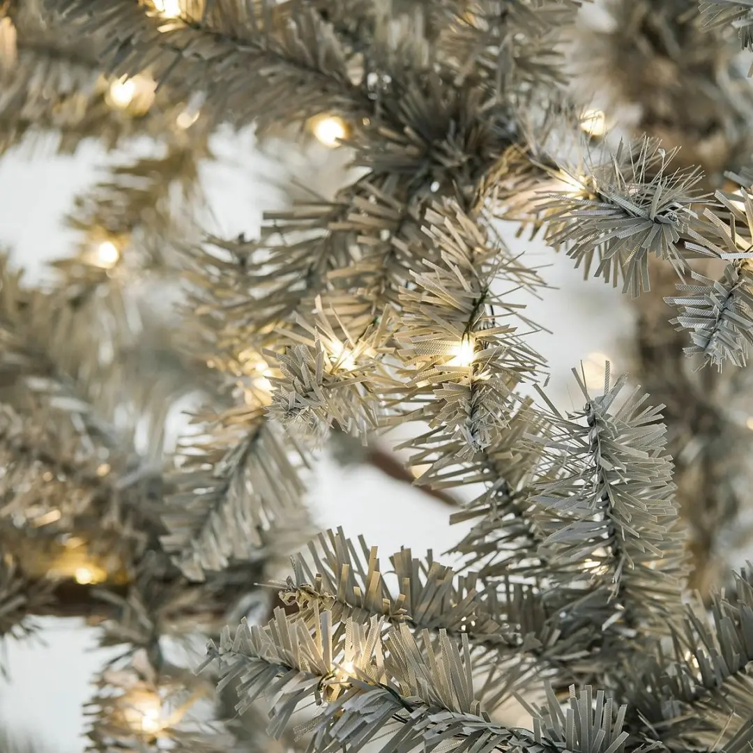 Loberon Kerstboom Sansais 78cm - Groen/Wit - 360 LED
