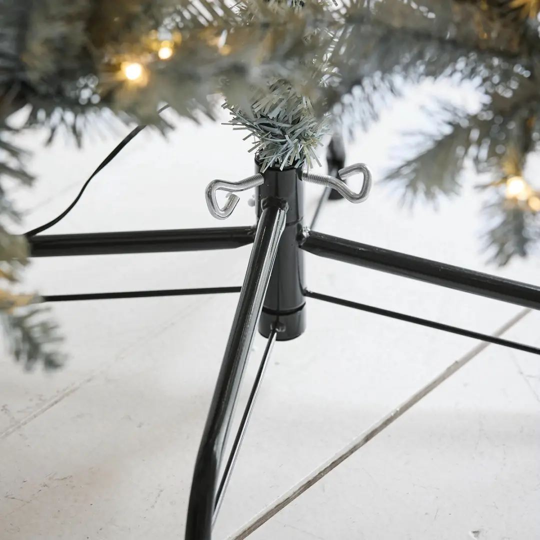 Loberon Kerstboom Sansais 78cm - Groen/Wit - 360 LED - afbeelding 6 van 6