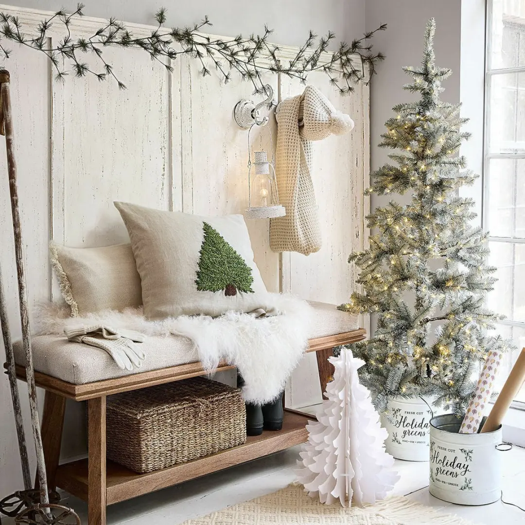 Loberon Kerstboom Sansais 78cm - Groen/Wit - 360 LED