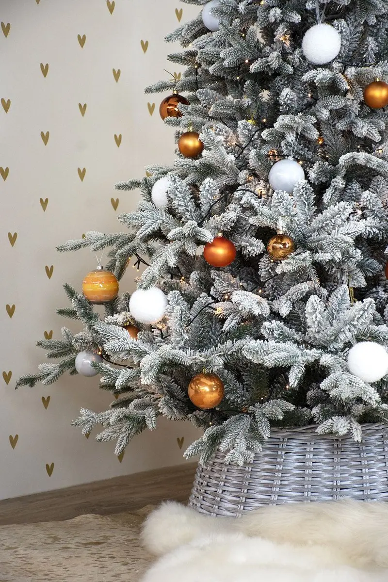 Famiflora Toronto Kunstkerstboom 180cm - Groen - 116cm Ø - 559 Tips
