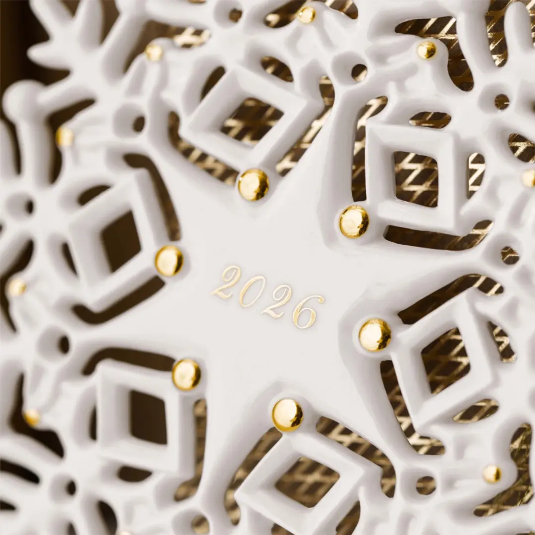 Villeroy & Boch Christmas Classics Sneeuwvlokornament 2026 - afbeelding 2 van 4
