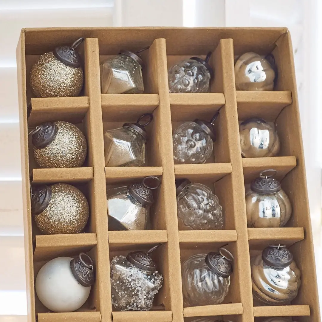 Loberon Sanary Kerstversiering - 24 Stuks Ø3cm Zilverkleurig