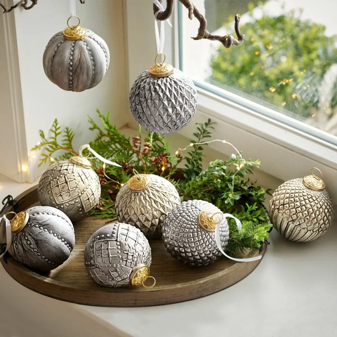 Loberon Kerstversiering Silverlake - 8 Stuks Ø10cm - afbeelding 6 van 6