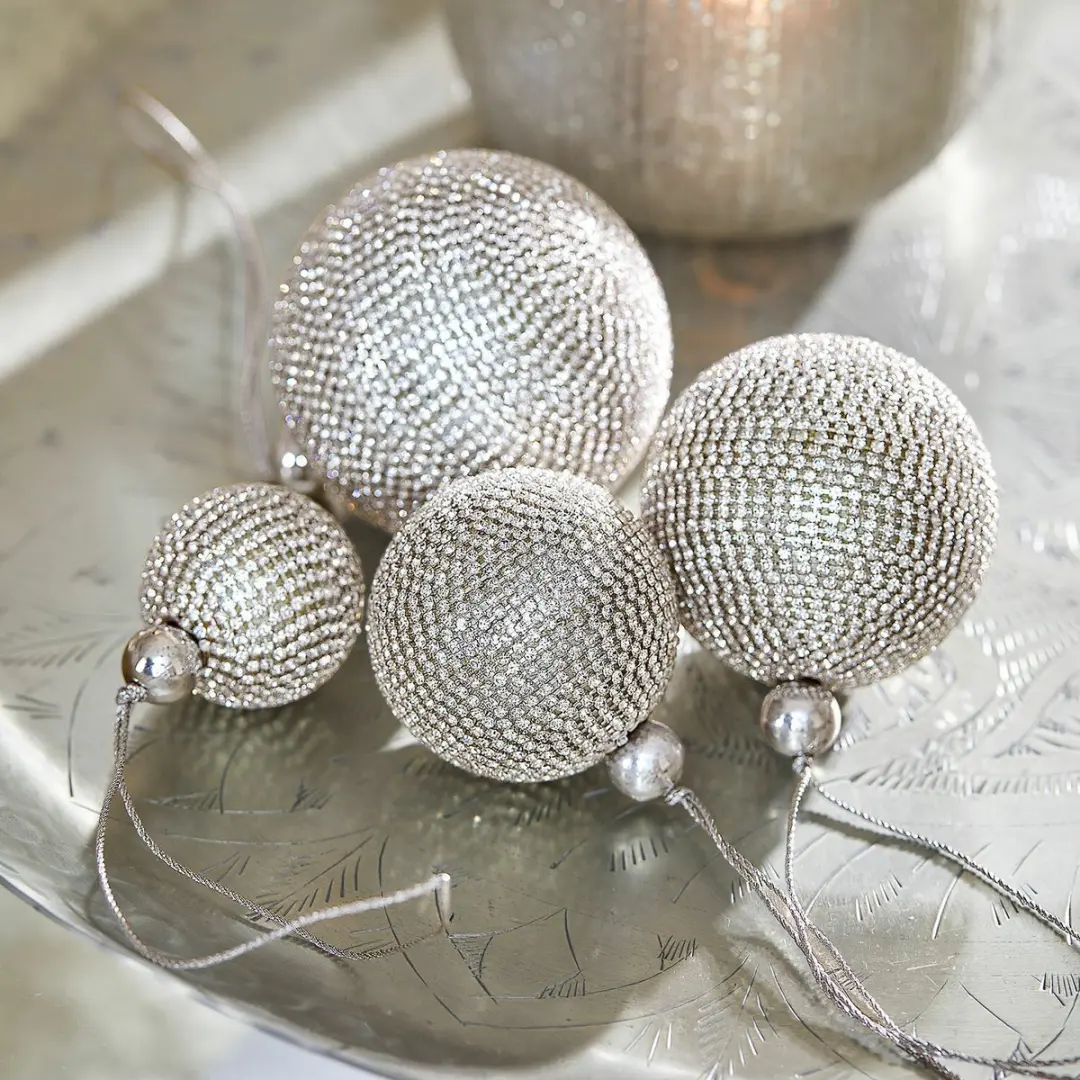 Loberon Kerstbal Set 4 Stuks - Ø8cm - Zilverkleurig