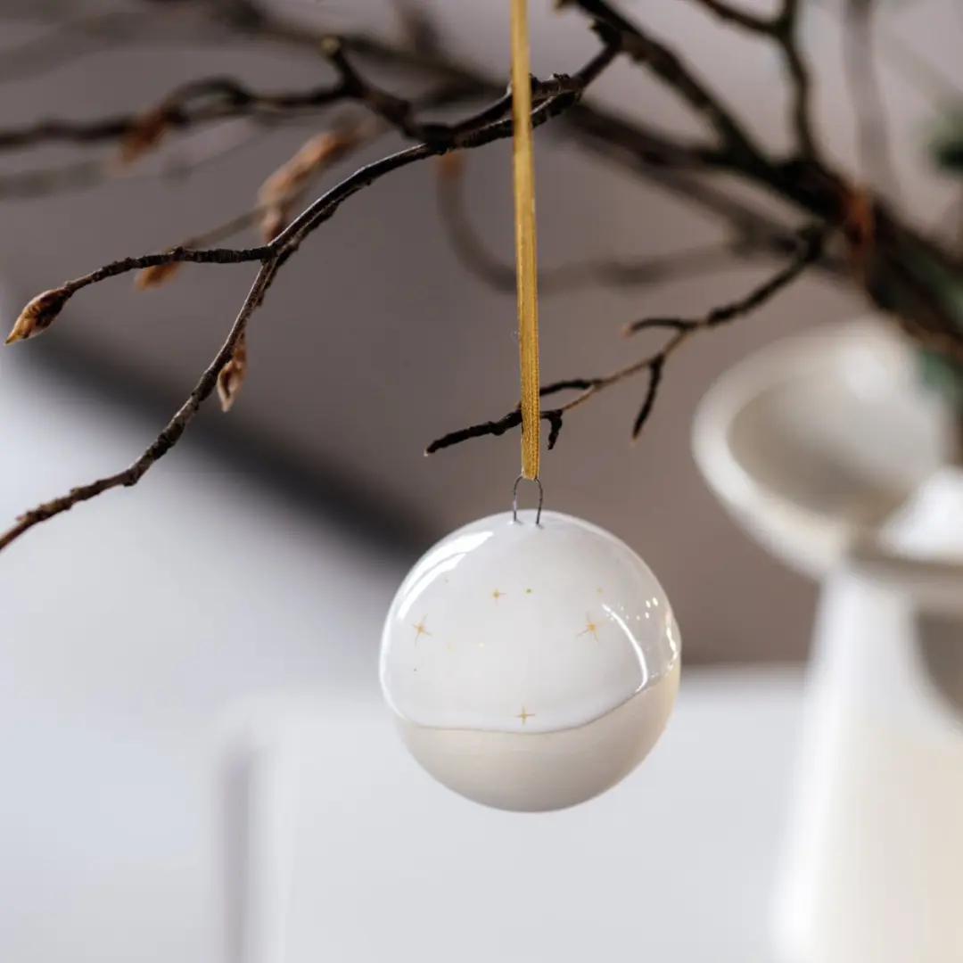 Like by Villeroy & Boch Ornament Kugel Winter Glow - Beige - afbeelding 3 van 6