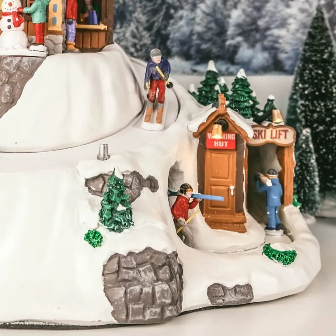 Lemax Winterhaus Resort Verlicht Gebouw - Met Animatie & Geluid