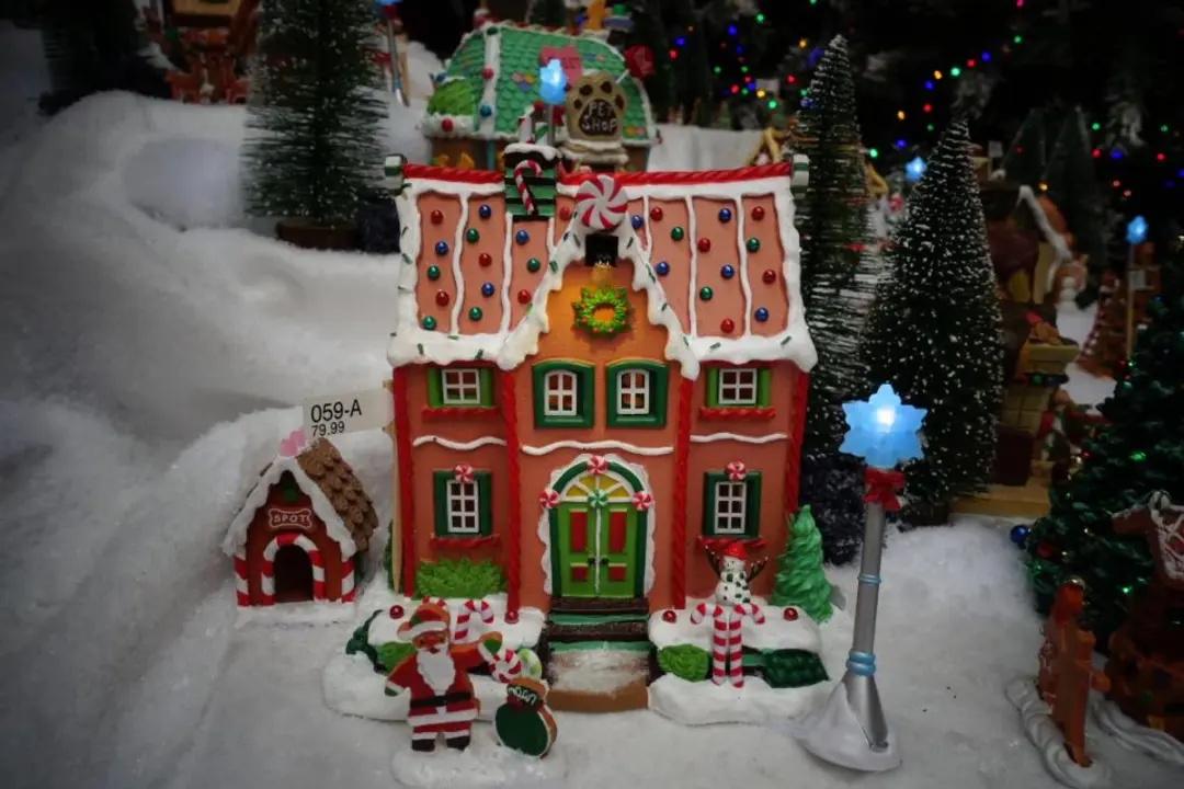 Lemax Peppermint House Kersthuisje - Mix - afbeelding 5 van 6