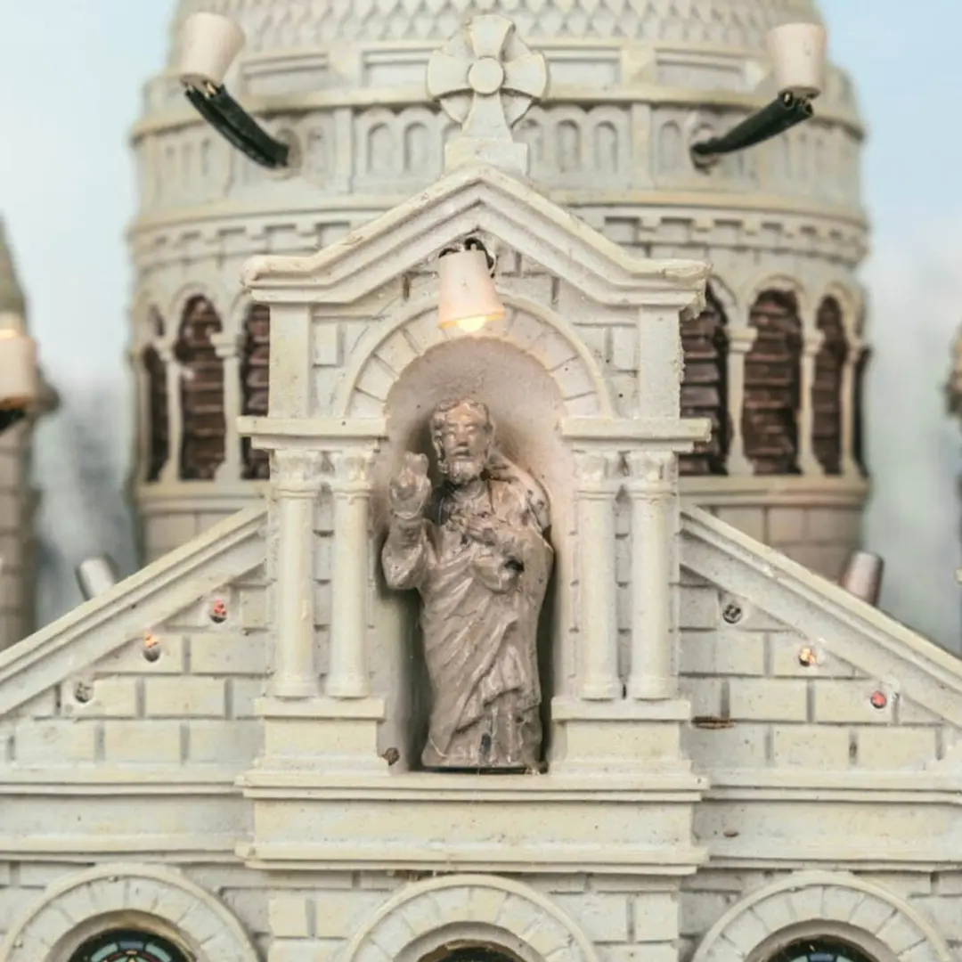 Lemax Europe Cathedral Kersttafereel - Hangend/Staand - Met LED Verlichting
