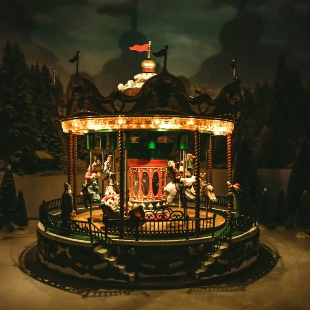 Lemax Santa Carousel - 4,5V