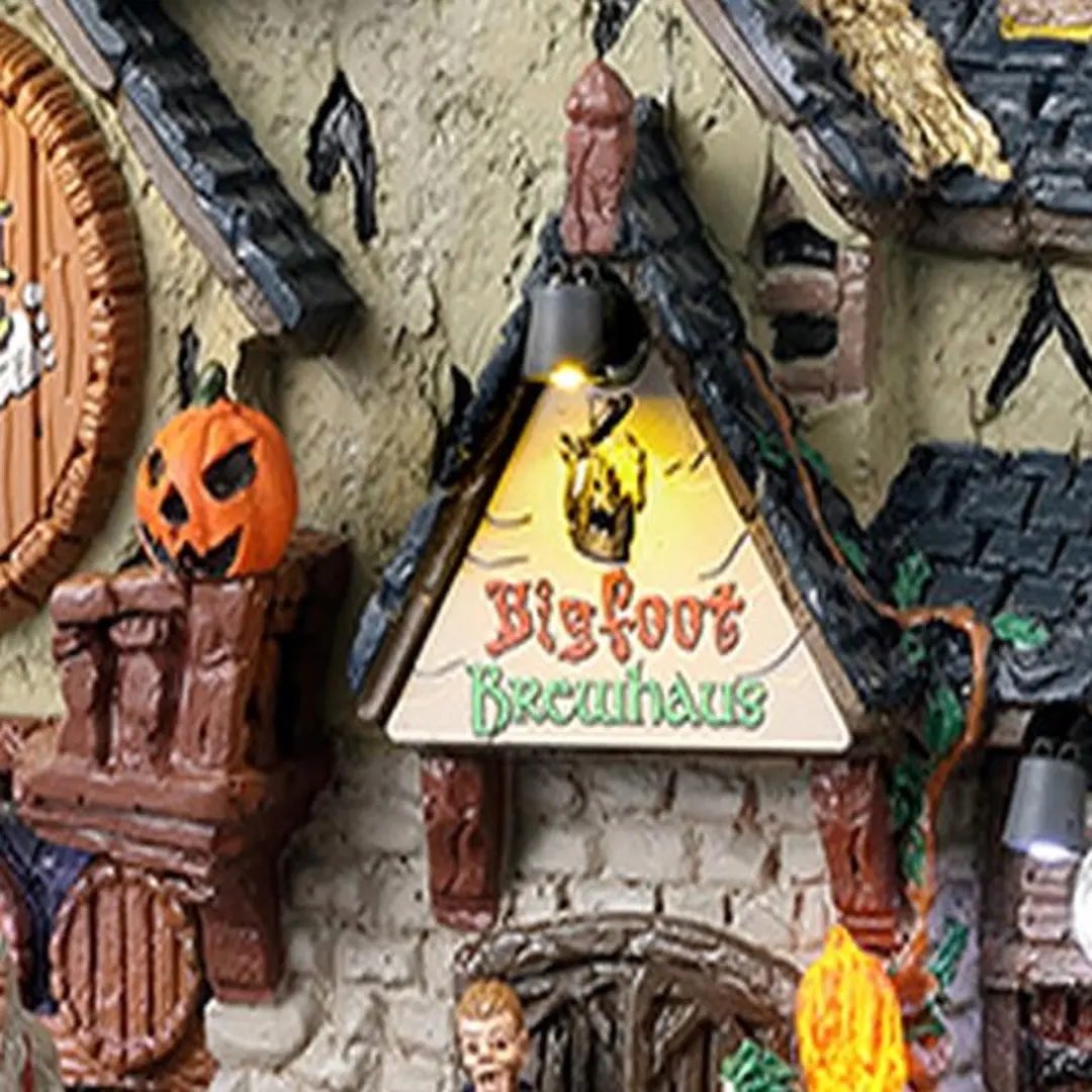 Lemax Spooky-Town Bigfoot Brewhaus