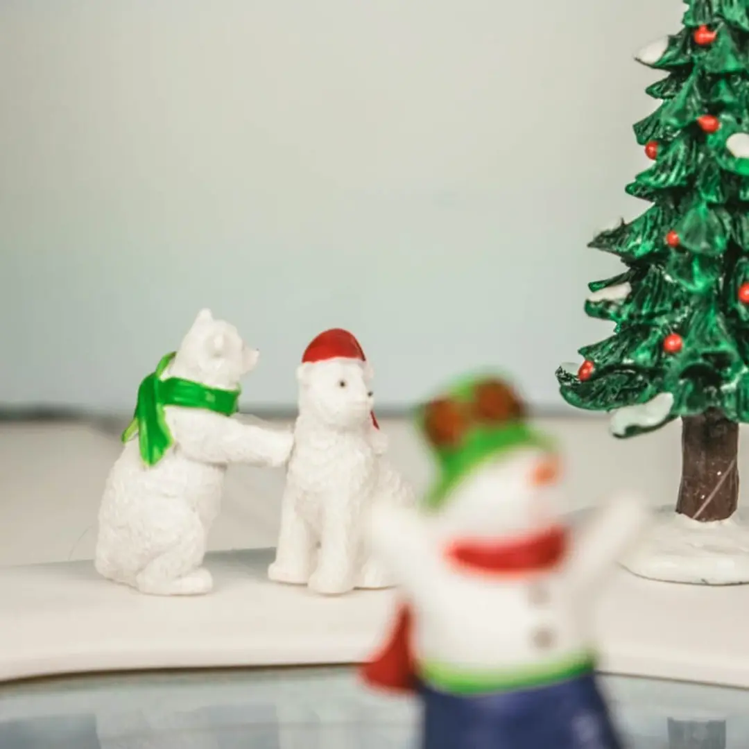 Lemax Secret Snowman Ball - Bewegend - 1 Stuks - Meerkleurig