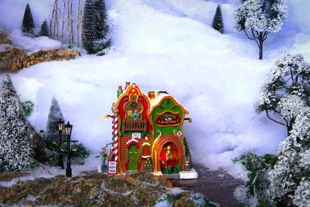 Lemax Li'l Murph's Sleigh Shop - 1 Stuks - Multicolor