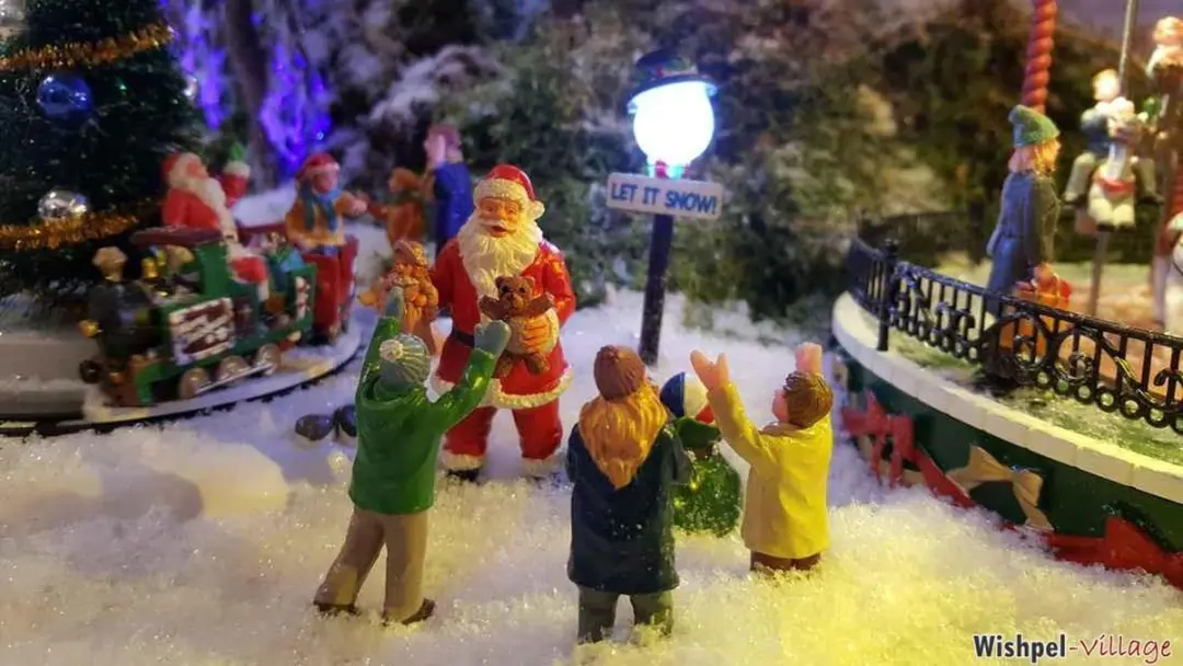 Lemax It's Santa Set - 3 Stuks - Kleurrijk