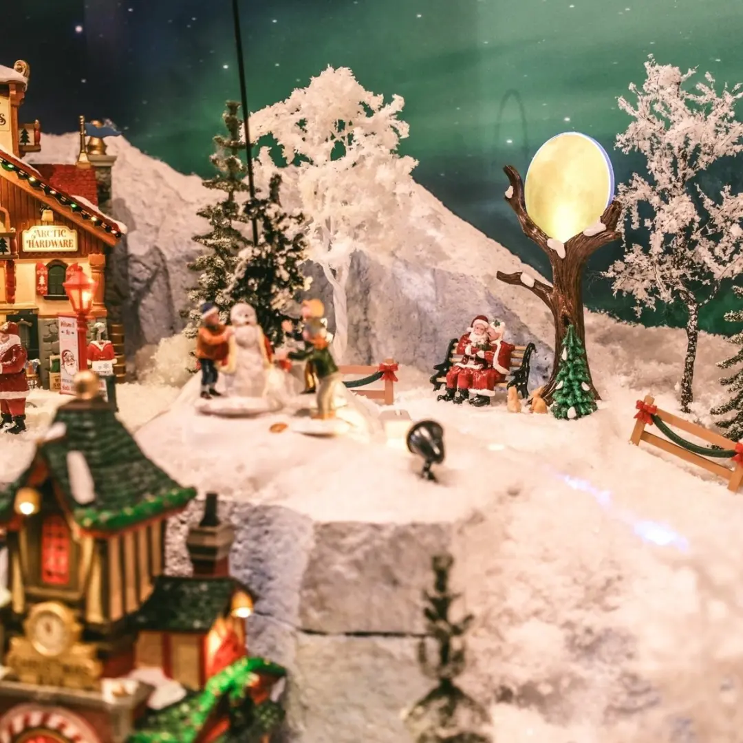 Lemax North Pole Romance Santa's Wonderland 2025 - Mehrfarbig