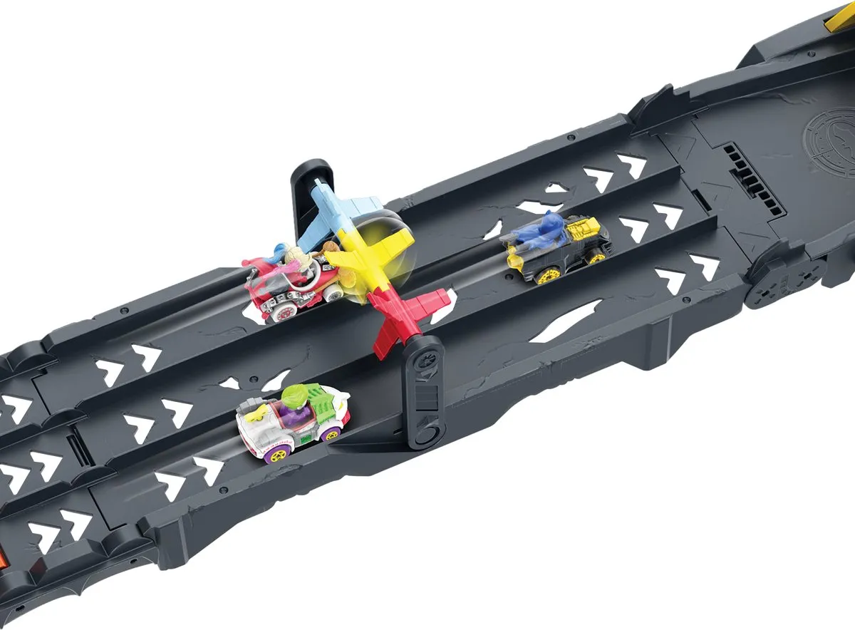 Hot Wheels Racer Verse Raveverse Batmans Ontsnappingsachtervolging - 3 Baandelen - Meerkleurig