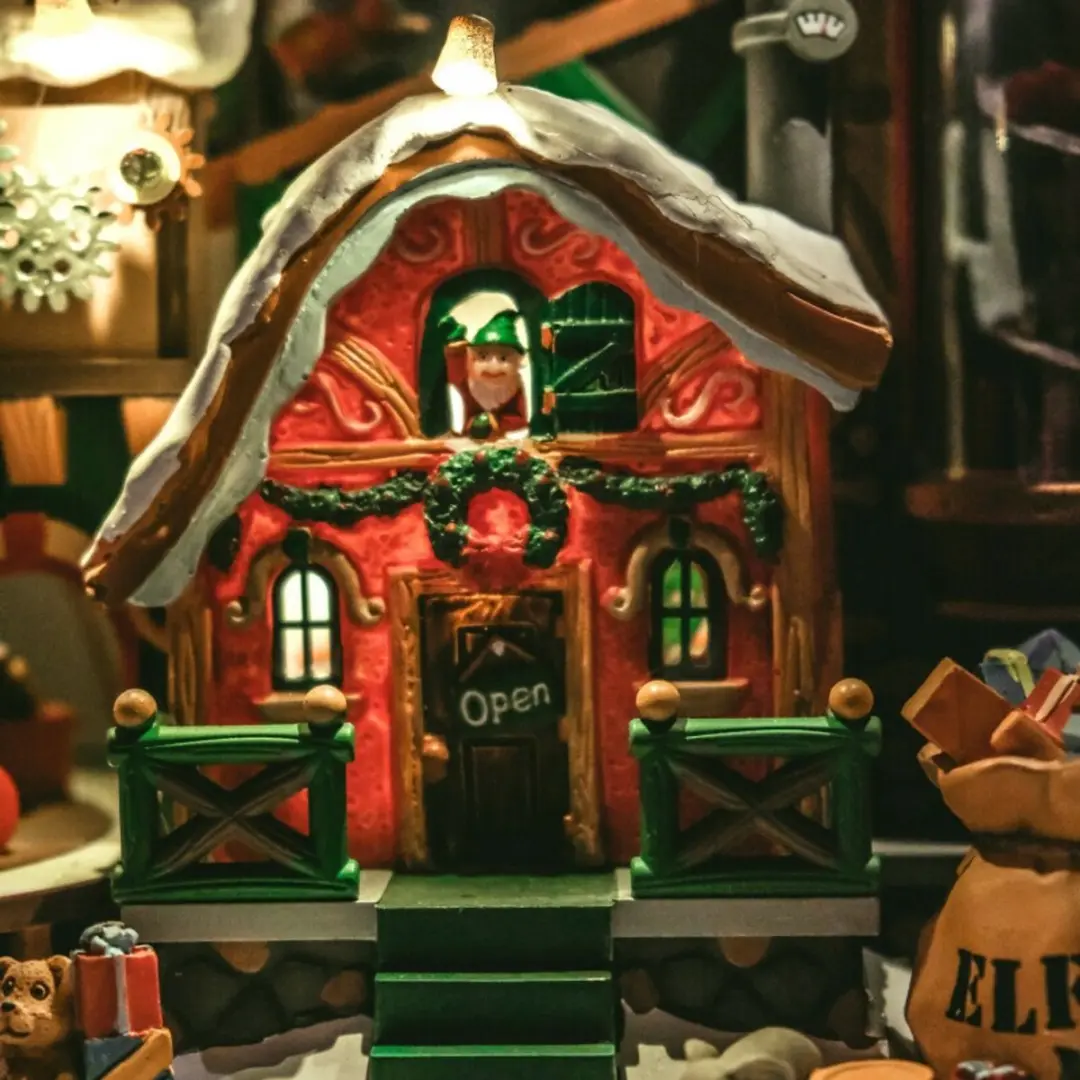 Lemax Elf Made Toy Factory Kerstdorp - Met verlichting - 4.5V