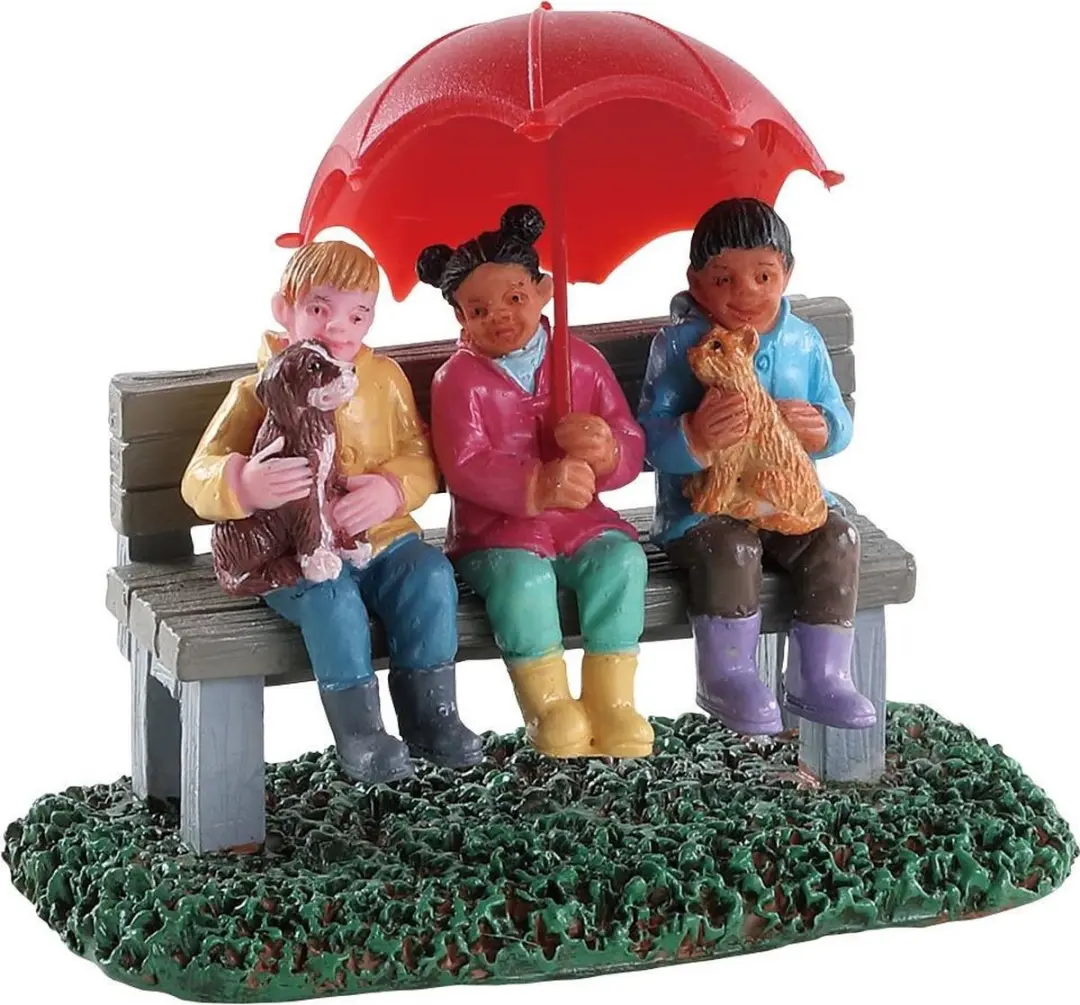 Lemax Rainy Day With Friends
