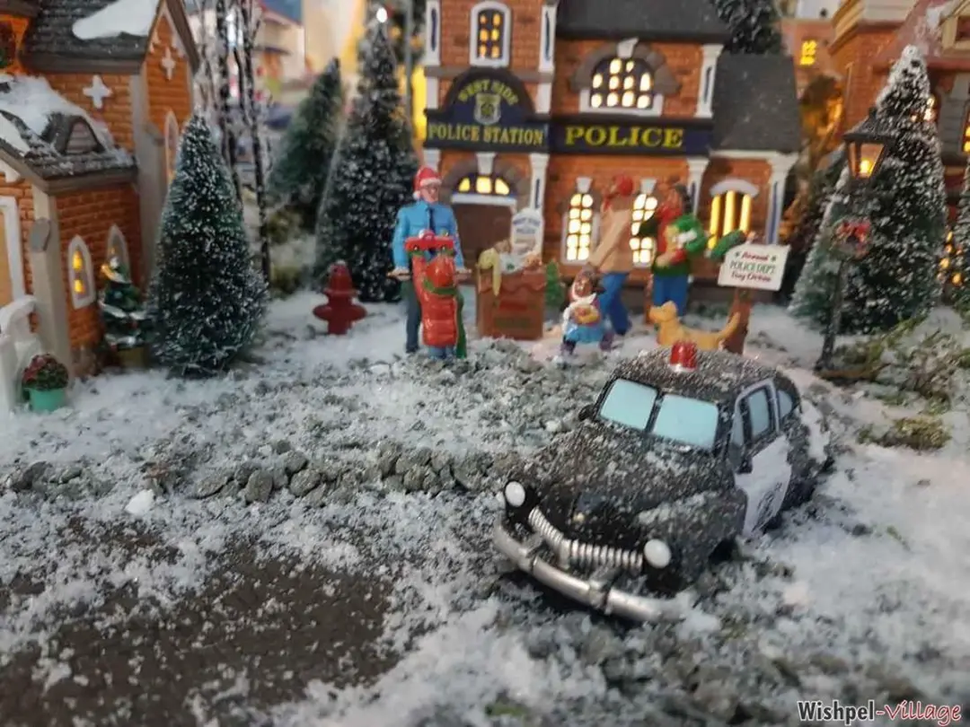Lemax Police Squad Car Kersthuisje