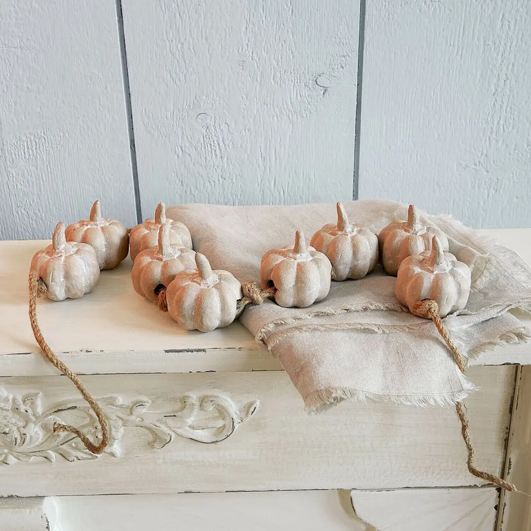 Loberon Guirlande Larivonne Pompoenen - 10 Stuks - Beige
