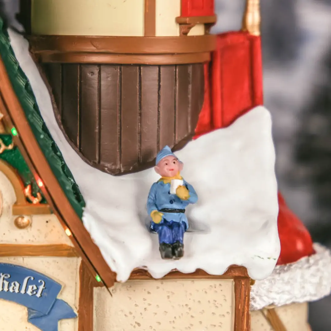 Lemax Santa's Chalet Verlicht Gebouw - Rookeffect - Meerkleurig