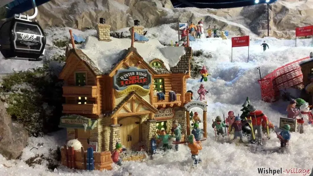 Lemax Ski School Kersthuisjes & Kerstdorpen - Meerkleurig
