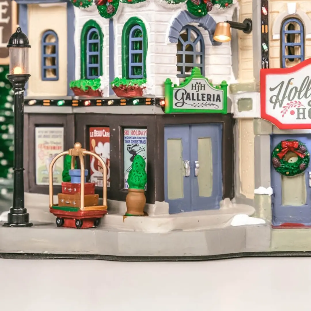 Lemax The Holly Jolly Hotel Verlichte Facade - Meerkleurig