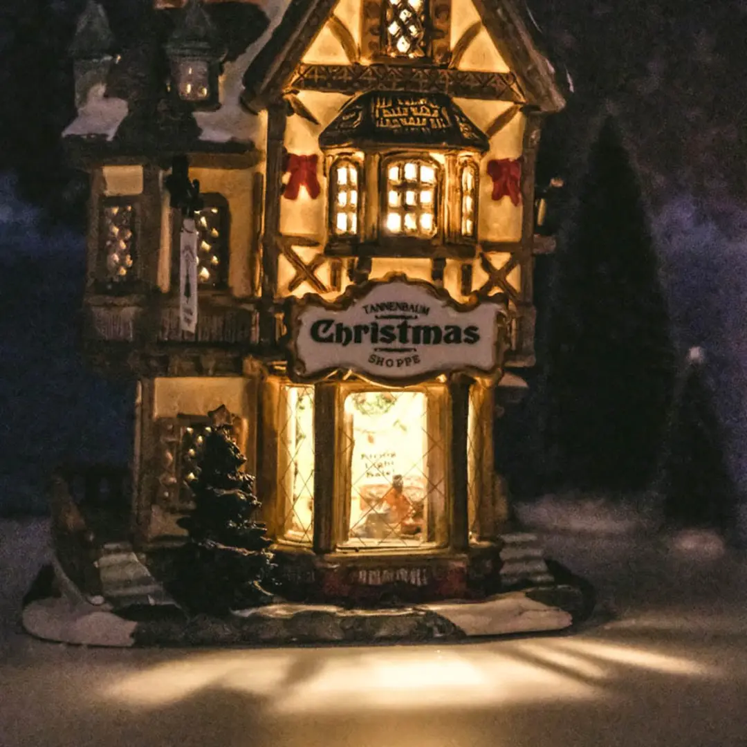 Lemax Tannenbaum Christmas Shoppe Kerstdorp - Met verlichting