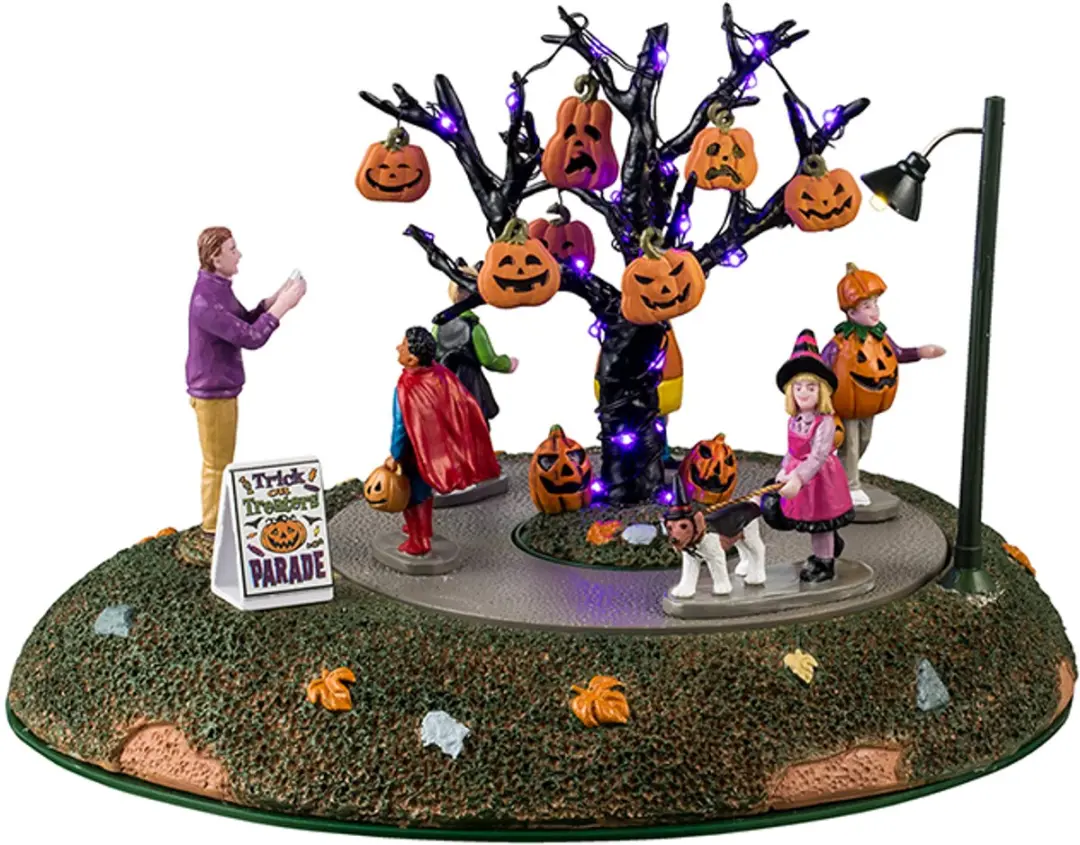 Lemax Spooky Town Trick or Treaters Parade