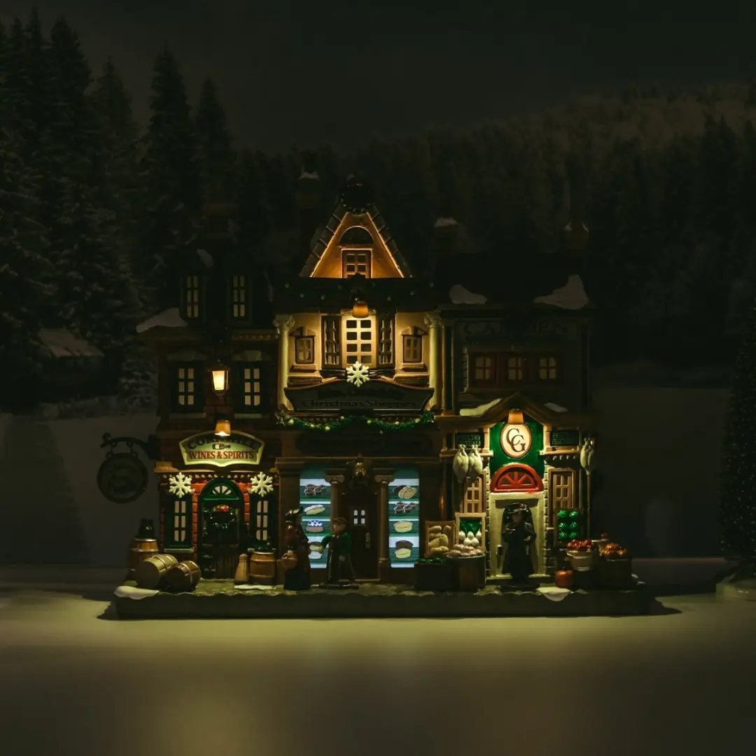 Lemax The Tannenbaum Tower Christmas Shops - Mrs. Cratchit's Shop - 4.5V - afbeelding 6 van 6