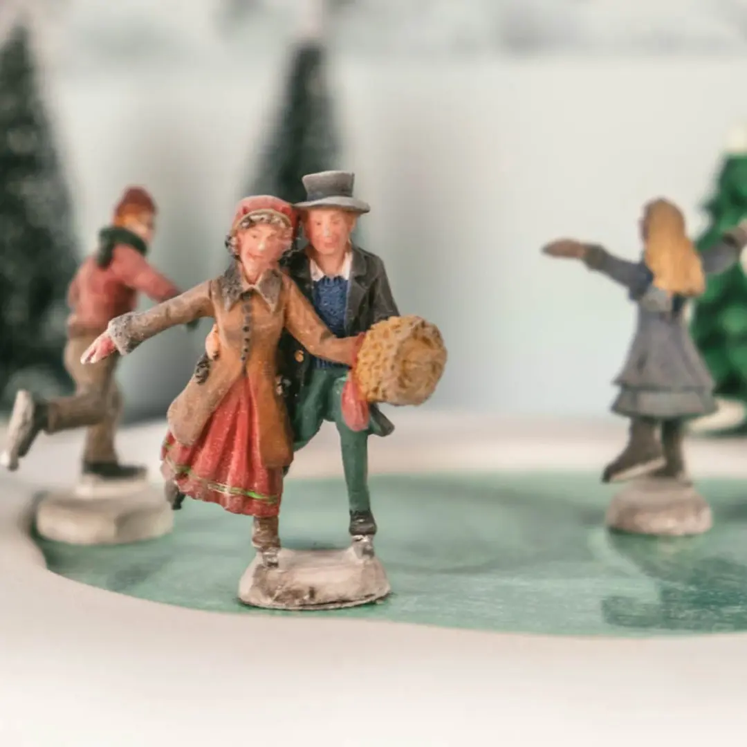 Lemax Kerstdorp Schaatsbaan - Set van 9