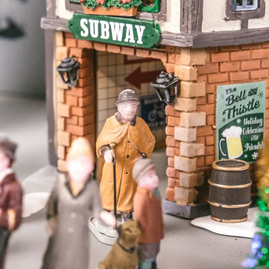 Lemax The Bell & Thistle Tavern Verlicht Gebouw - Met Animatie & Geluid